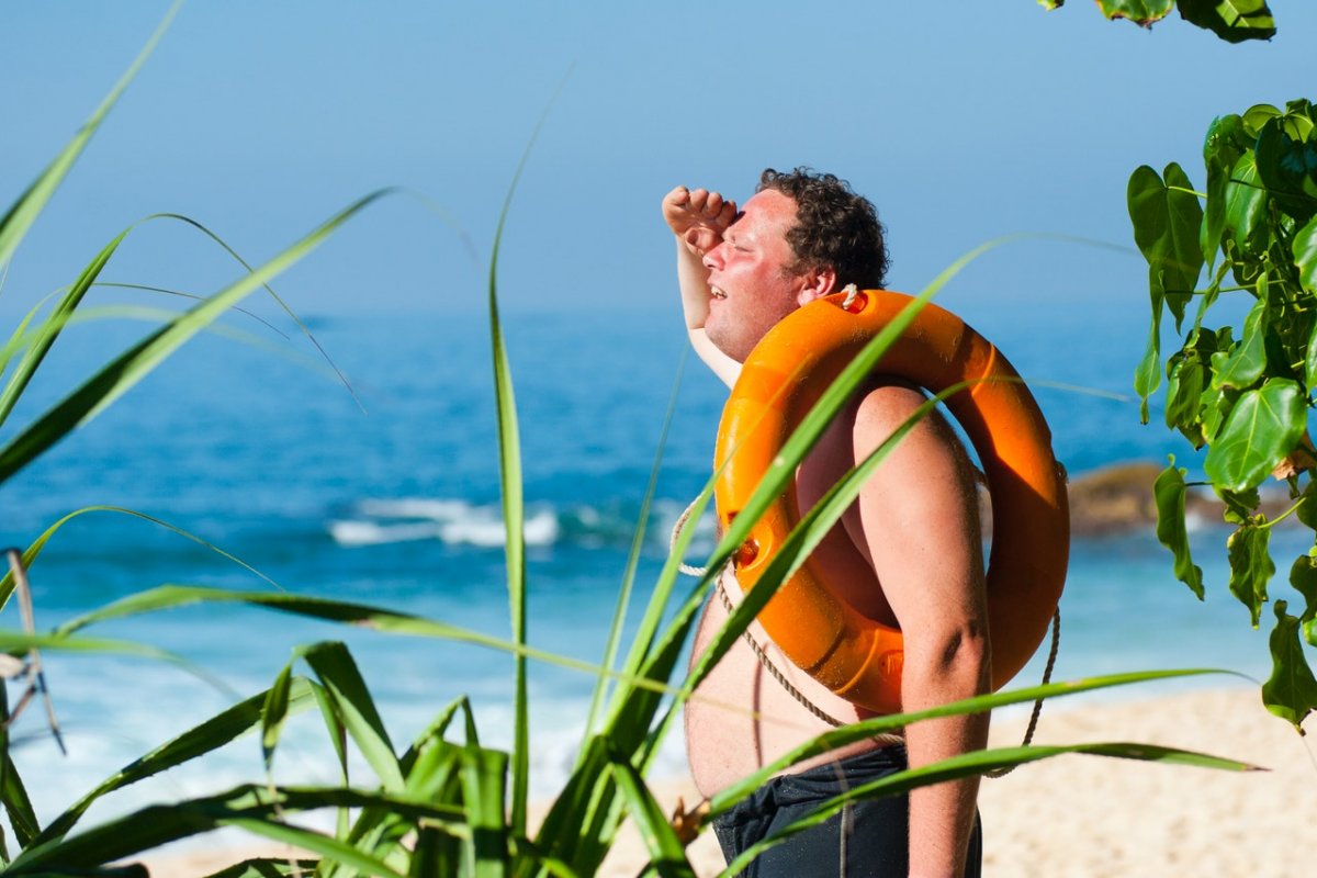 Dermatologist Perry: 4 Important Ways to Treat Sunburn