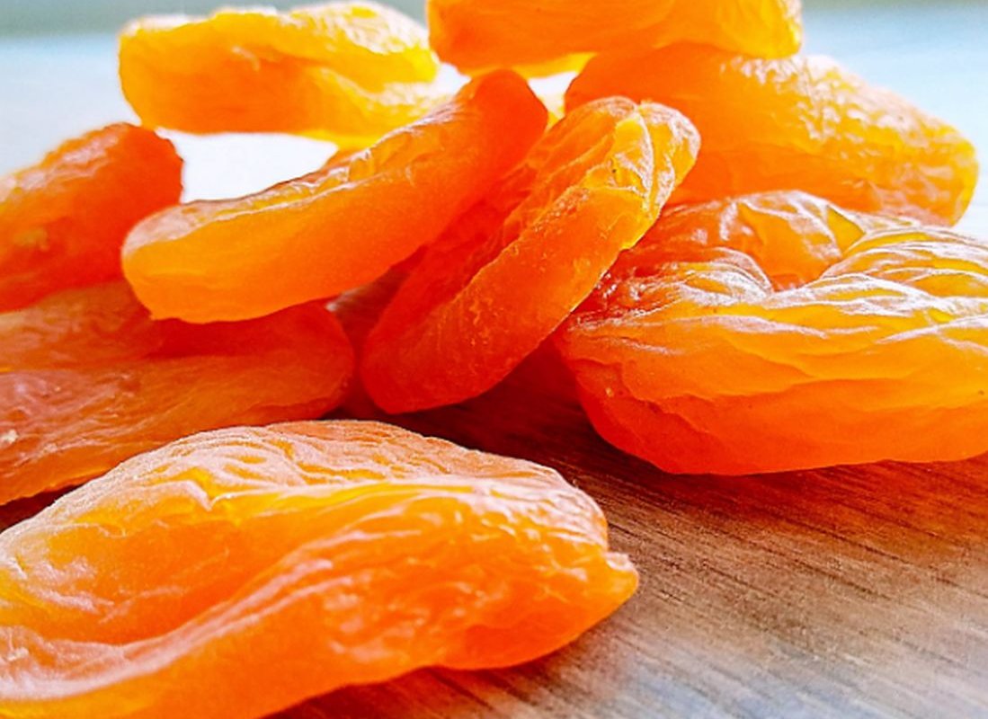 dried apricots