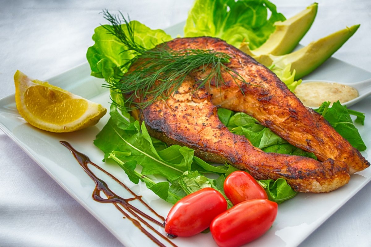 Oncology: cooking fish in a special way increases the risk of colon cancer