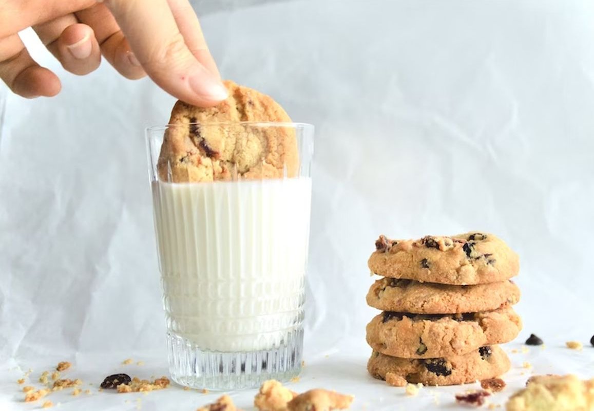 milk and cookies