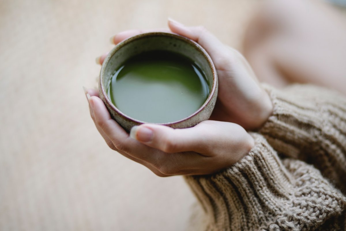 3 herbal teas that help slow down the aging process