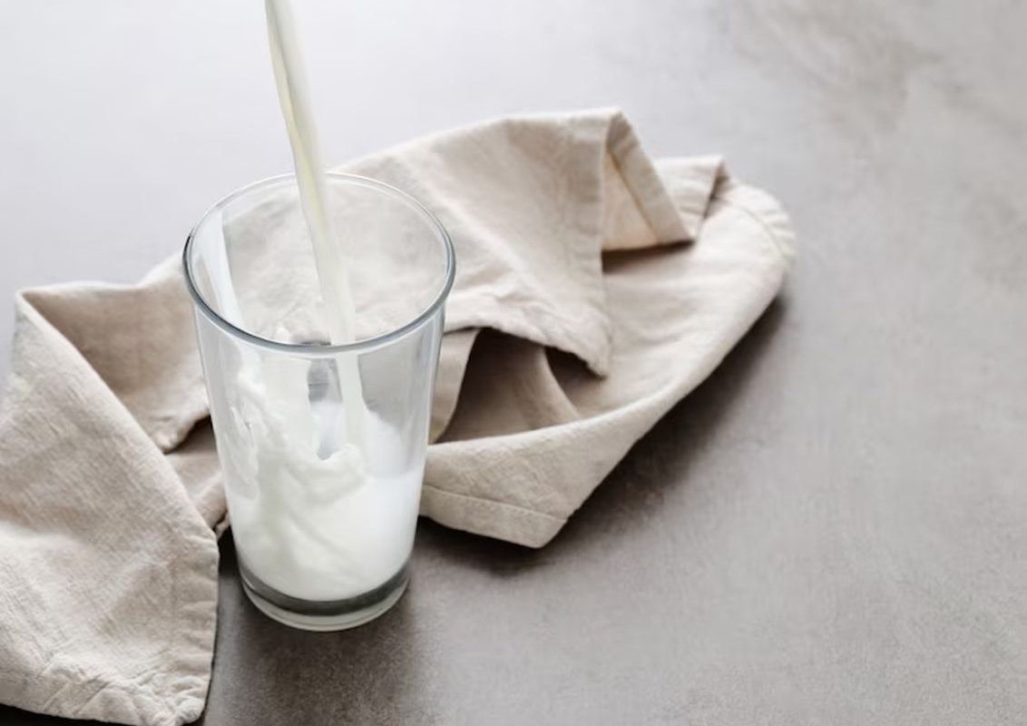 a glass of kefir