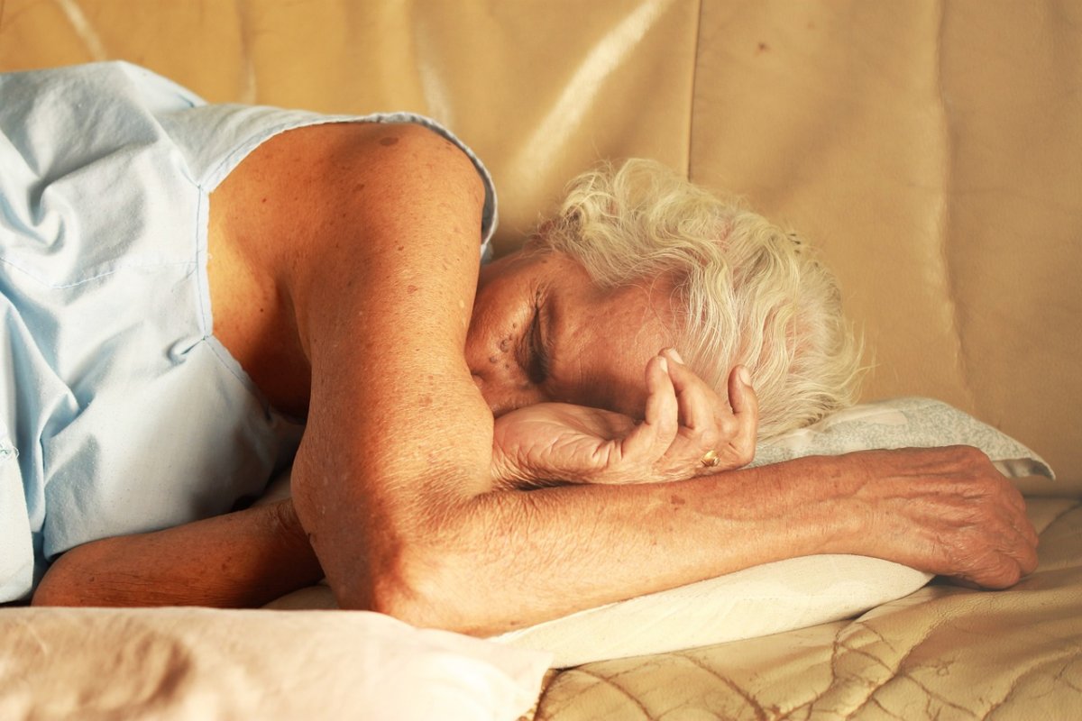 Doctor Alekhina called the symptoms of dementia that appear during sleep