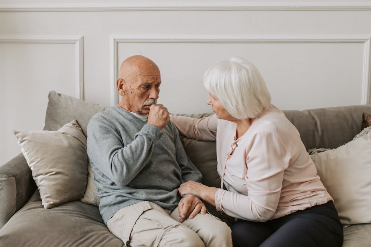 Doctor shares three signs in cough that warrant a visit to the doctor