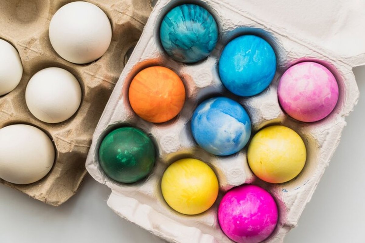 dyed eggs