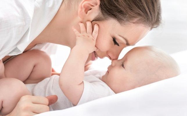 Mothers with poor oral hygiene can transmit Candida albicans to their children