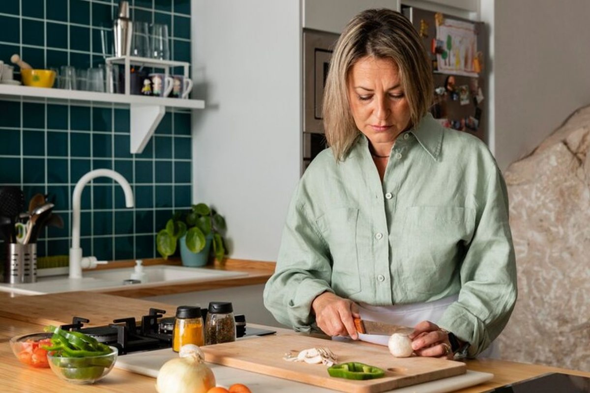 woman cooking